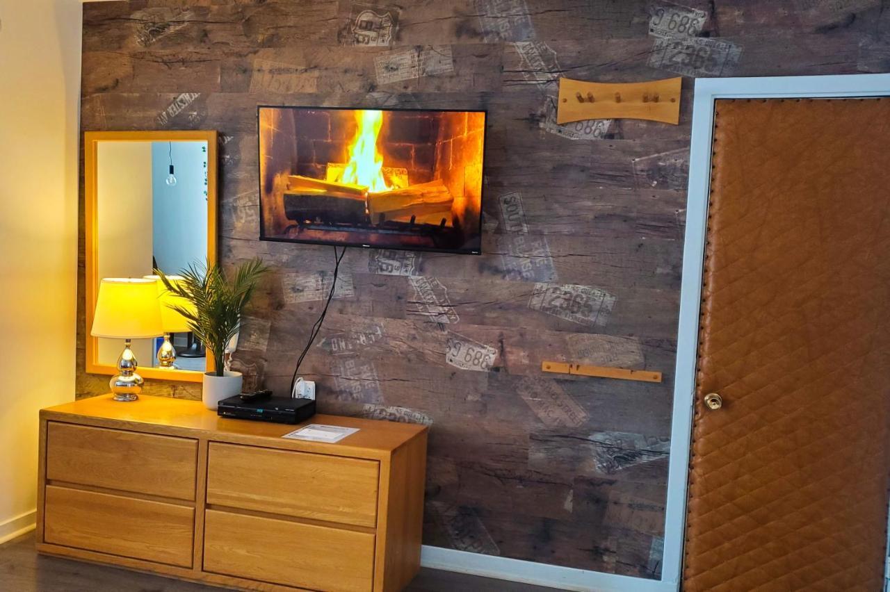 Lofts Fleuve Et Montagnes Motel Sainte-Anne-de-Beaupré Eksteriør bilde