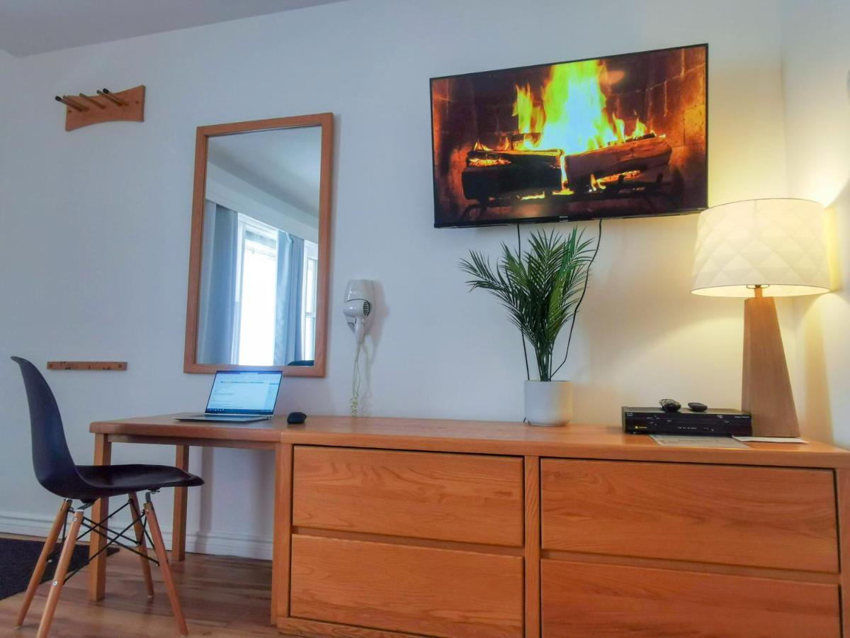 Lofts Fleuve Et Montagnes Motel Sainte-Anne-de-Beaupré Eksteriør bilde