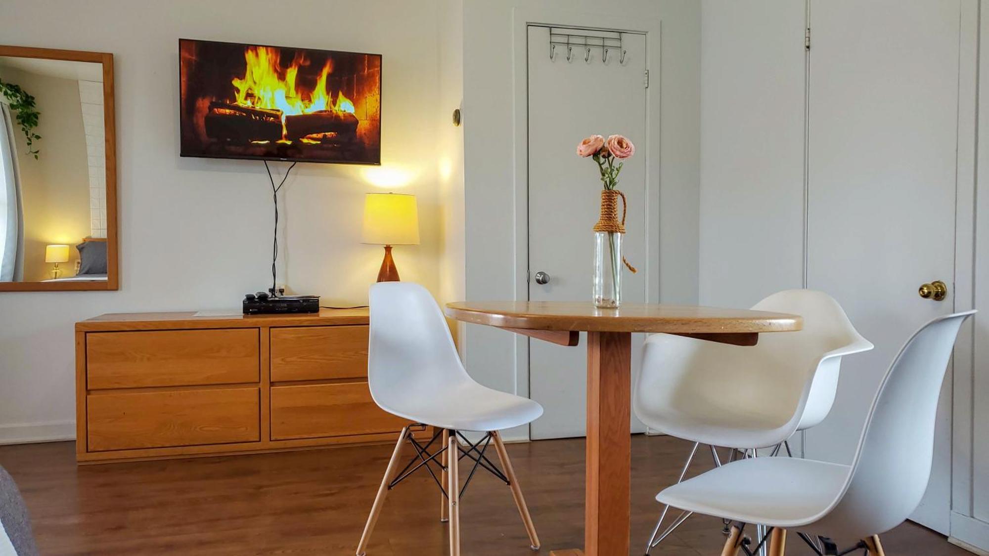 Lofts Fleuve Et Montagnes Motel Sainte-Anne-de-Beaupré Eksteriør bilde