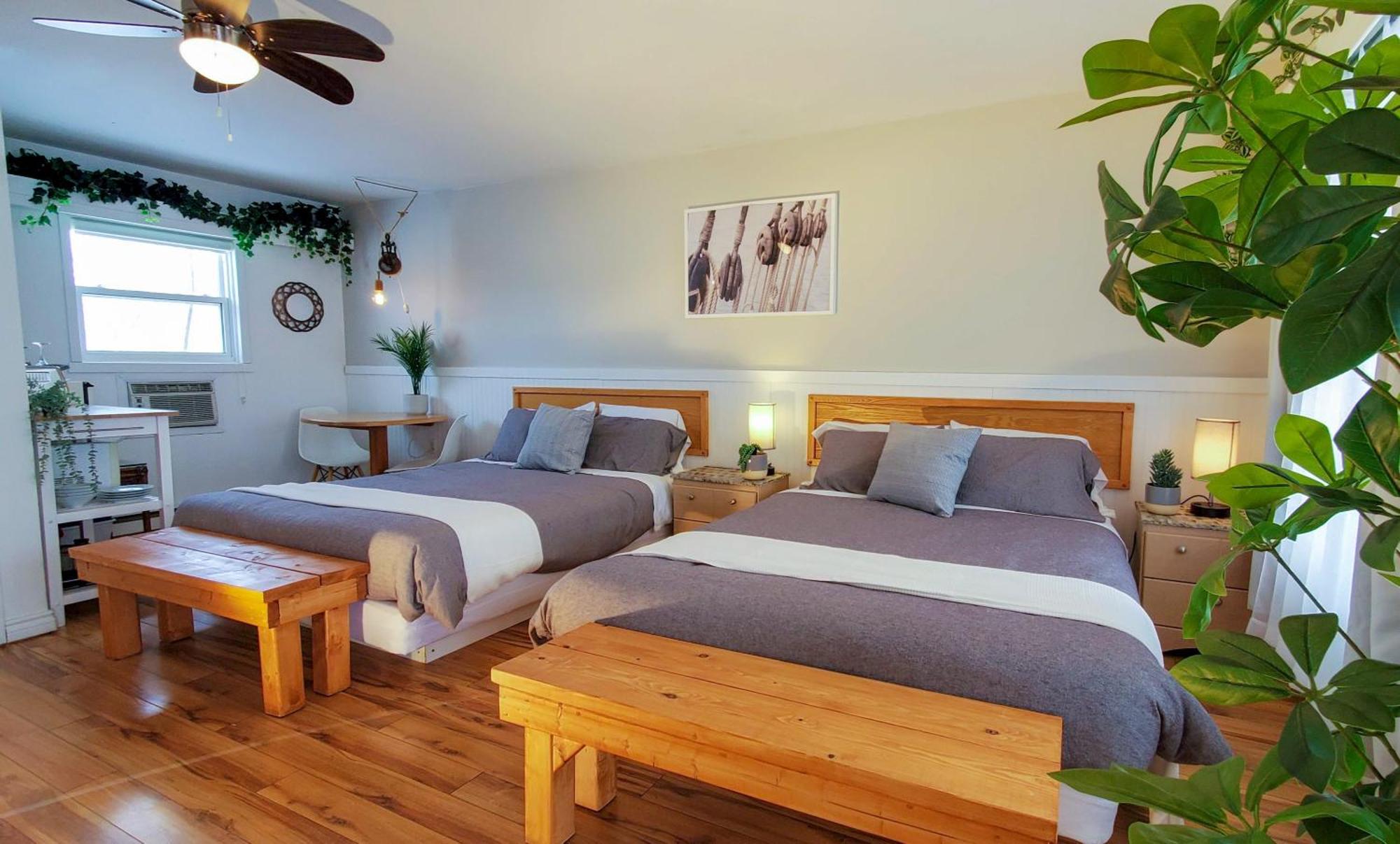 Lofts Fleuve Et Montagnes Motel Sainte-Anne-de-Beaupré Eksteriør bilde